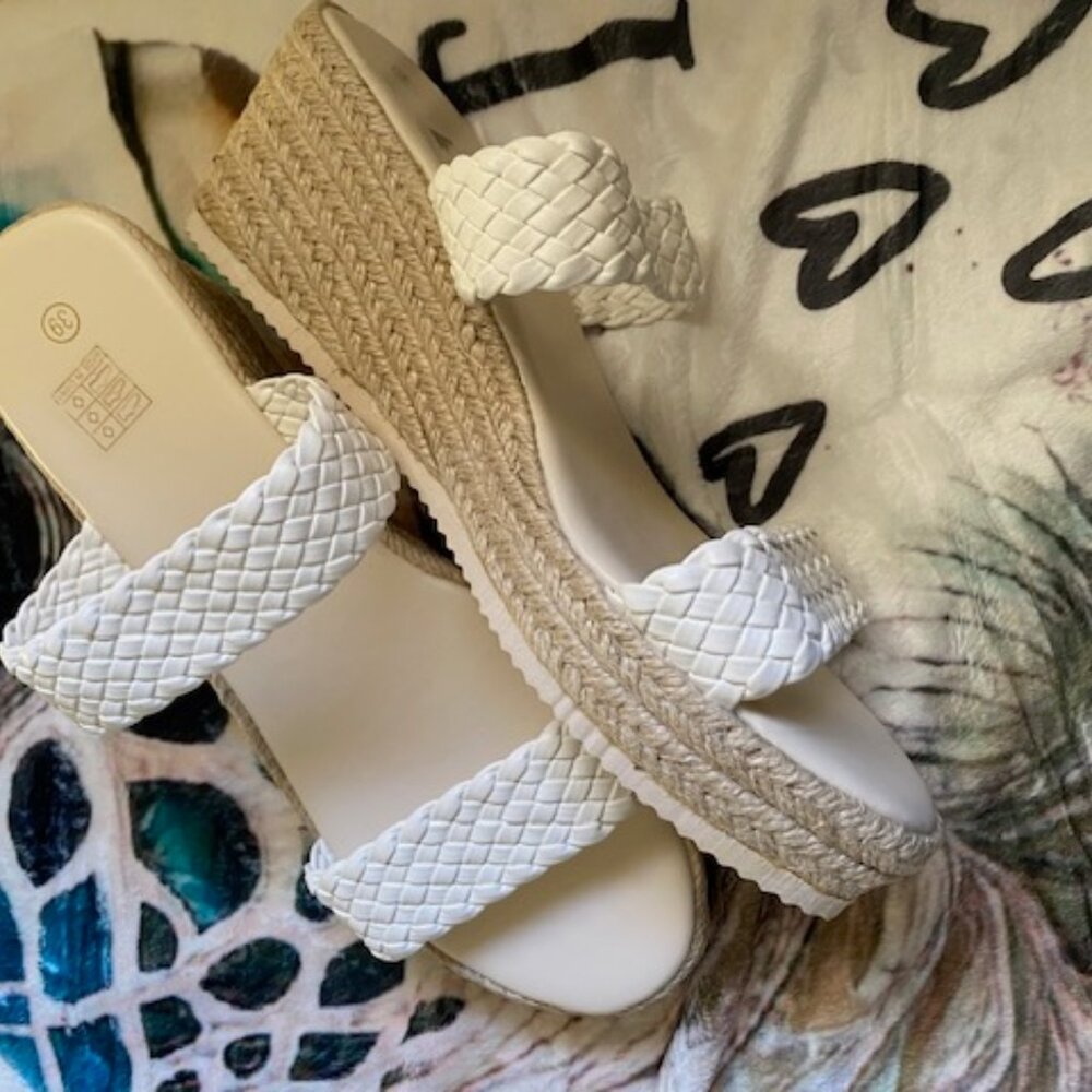 Women’s Woven Strap Slip-On Platform Sandals, Size 8 (EU 39), White - Picture 4 of 4